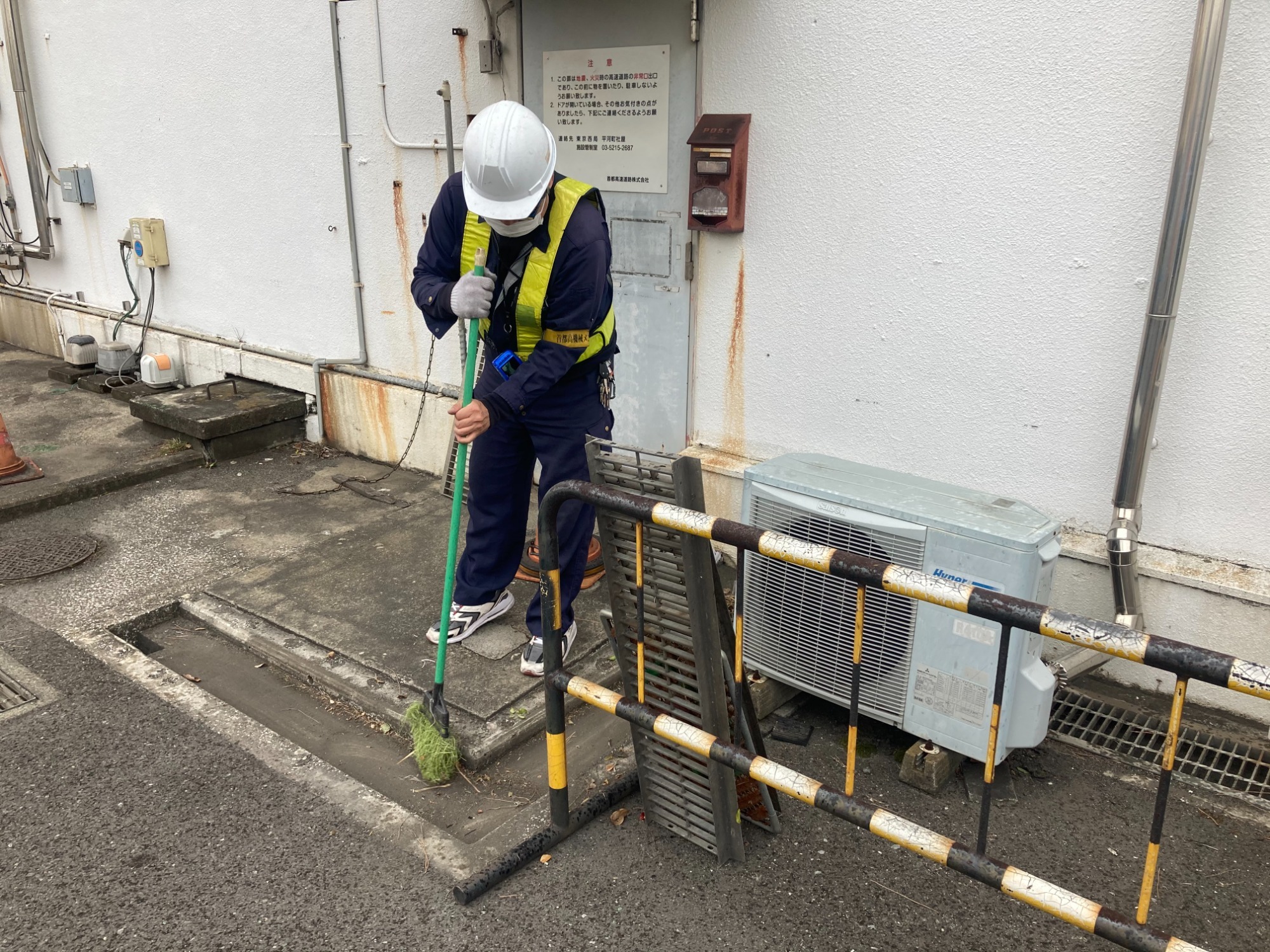 写真：駐車帯維持点検